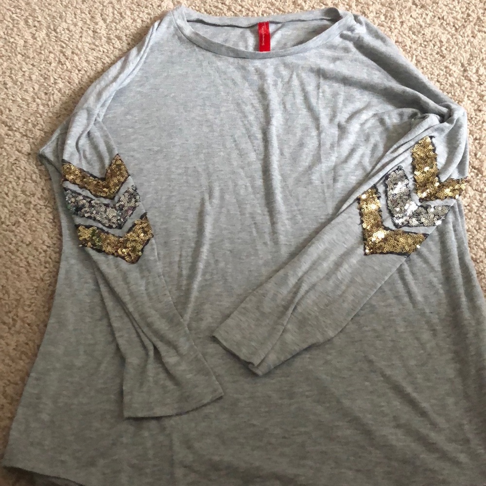 Unique sequin sleeve top